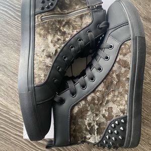 Stylish Steve Madden’s Camo/Black